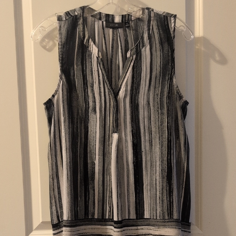 Apt. 9 Monochrome Striped Sleeveless Blouse